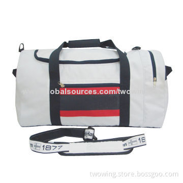 Travel bag, 600D polyester fabric, bottom with stand nail